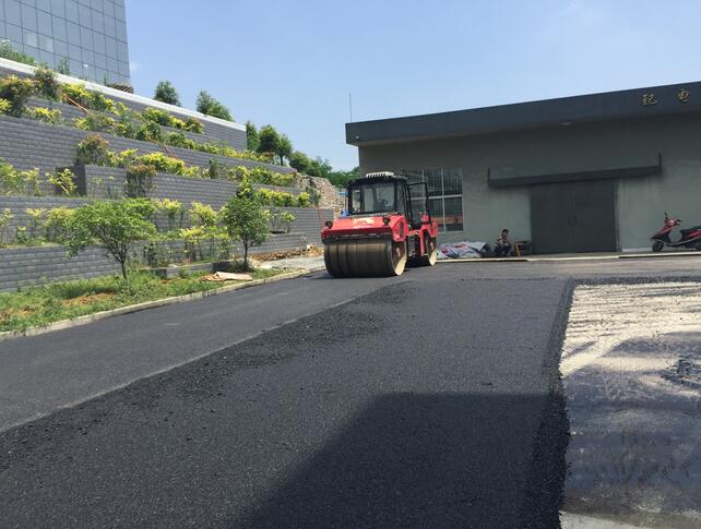 贵州沥青路面施工
